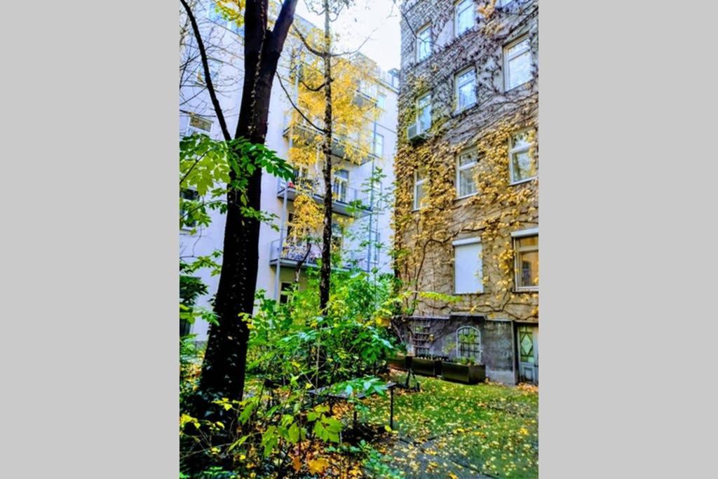 Family With Two Bathrooms Near To Center Apartament